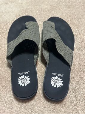 Yellow Box Feeza Sandals